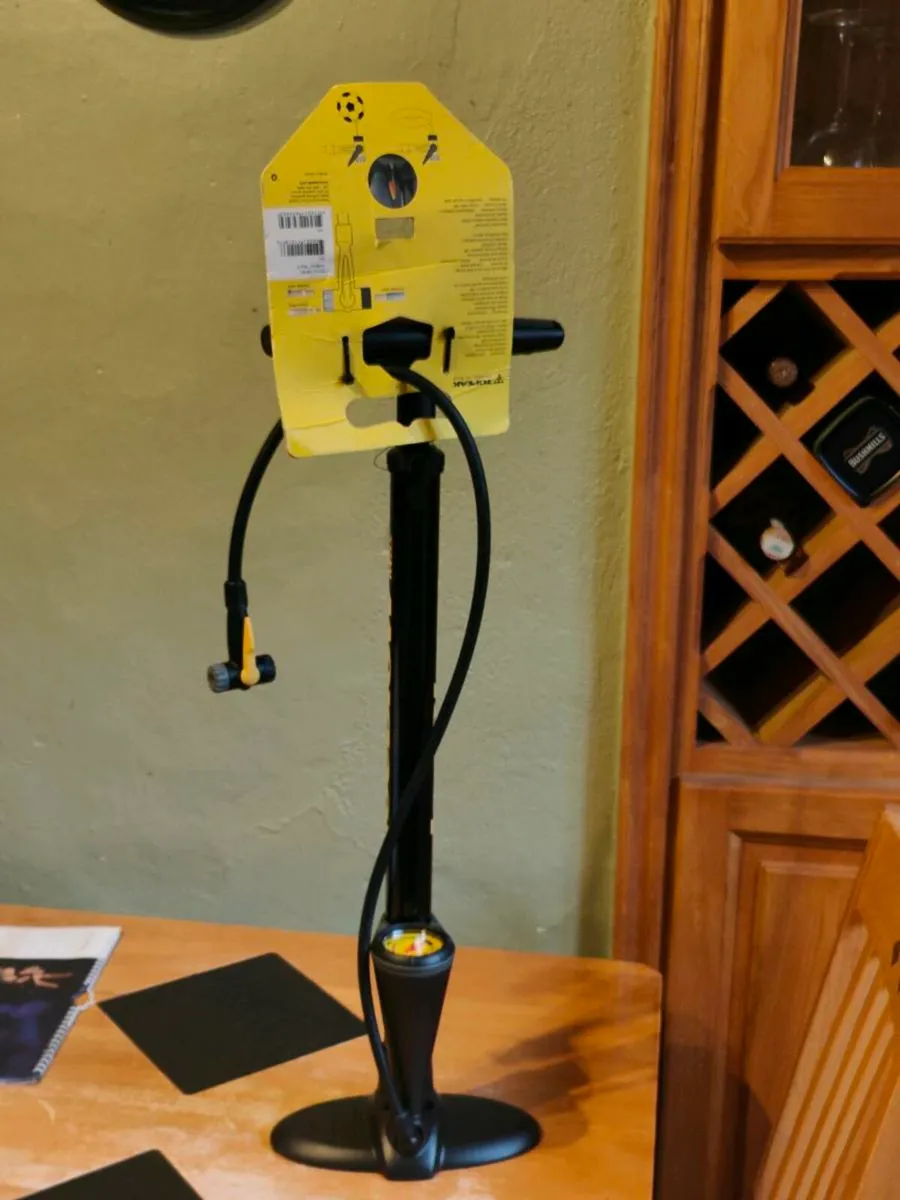 Joe blow max 2  bicycle pump