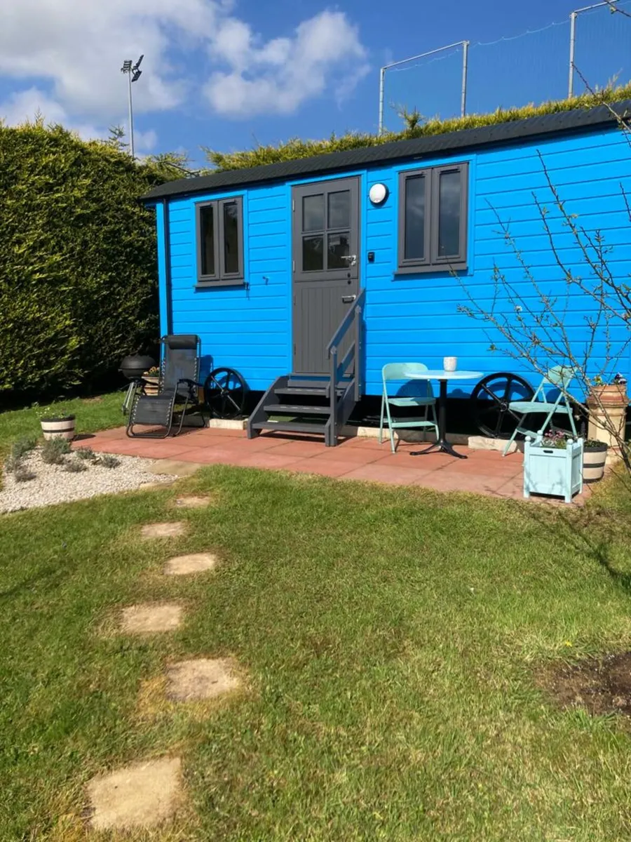 SHEPHERD  HUTS. IE - Image 3