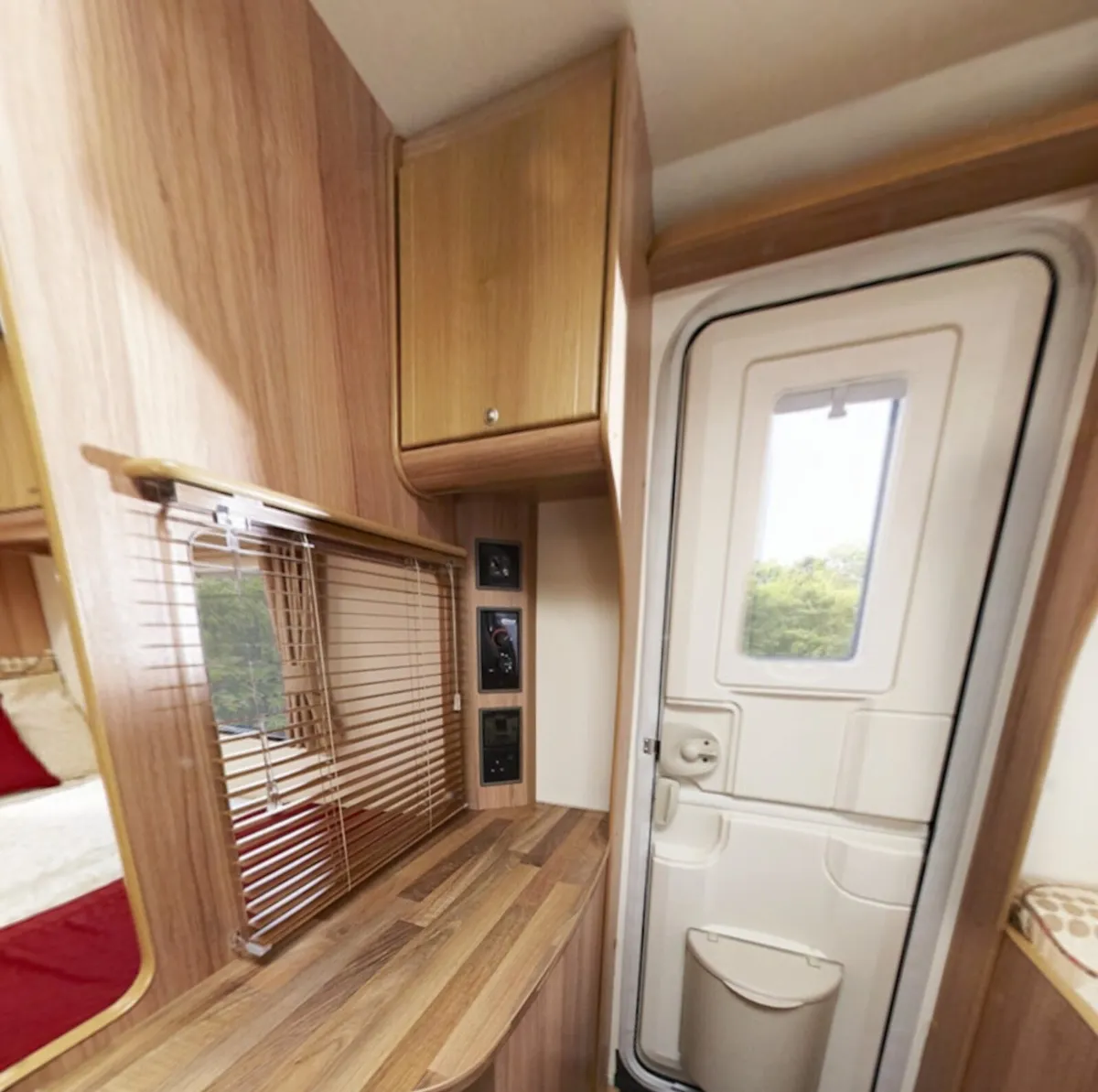 2012 Bailey Orion 440/4 Caravan - Image 1