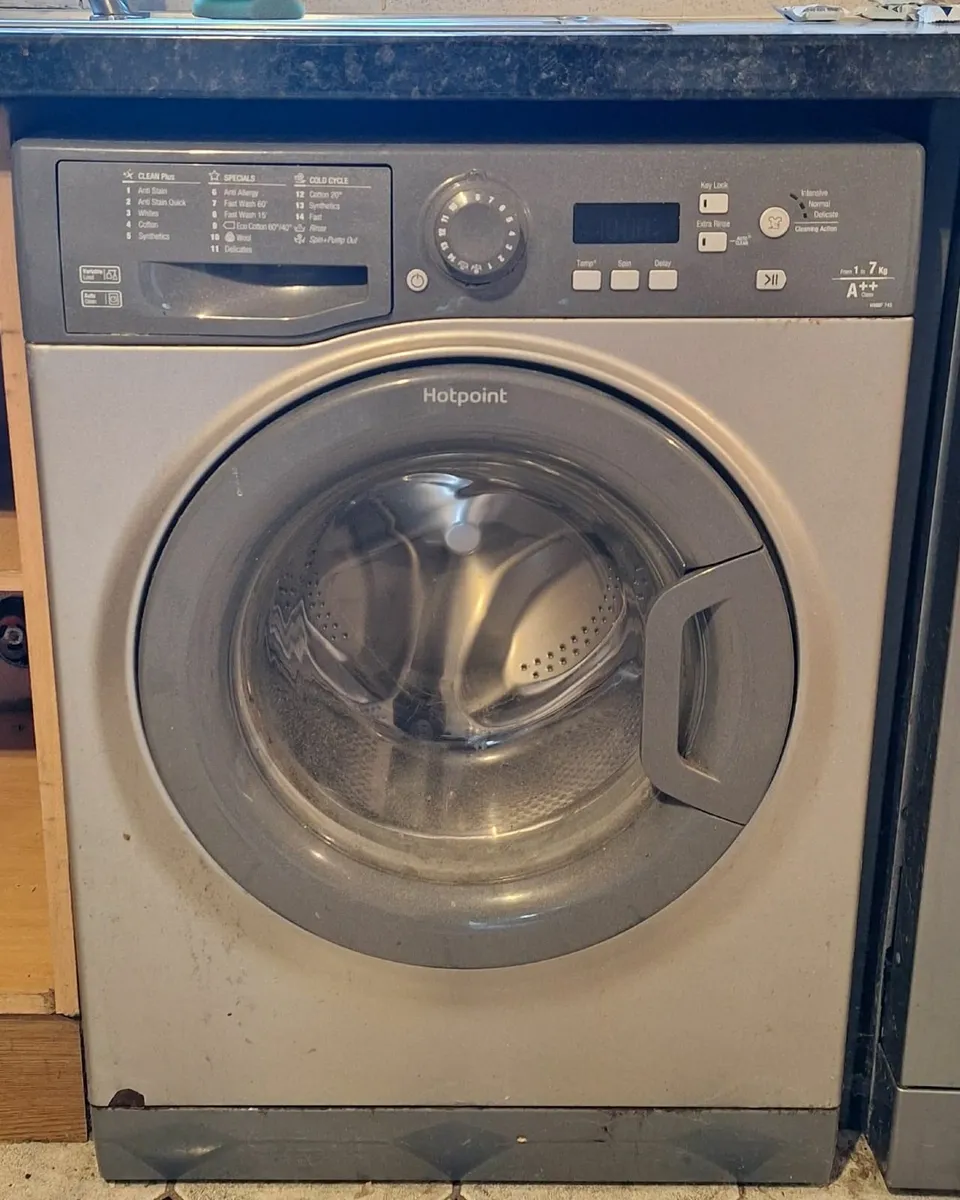Washing Machine – Hotpoint - Image 2