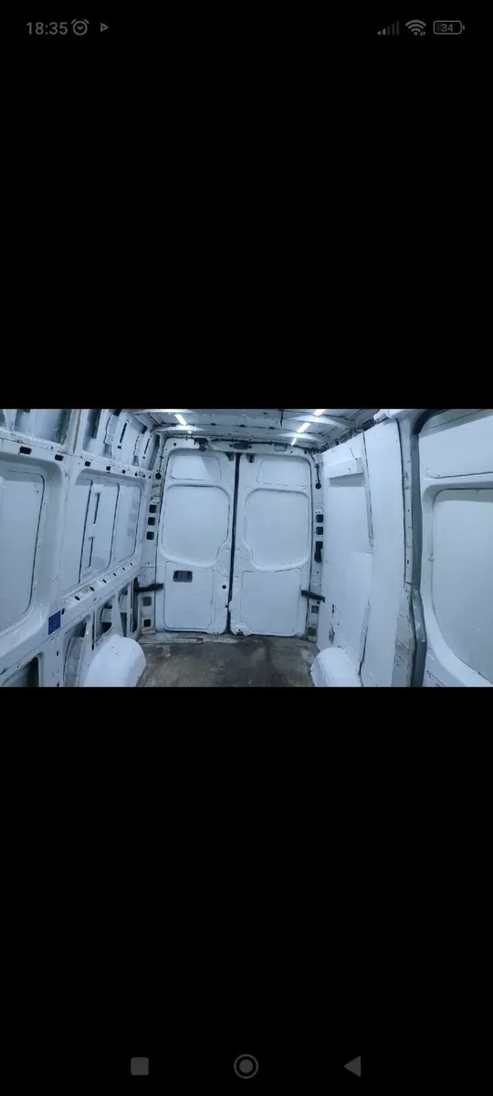 Volkswagen Crafter 2012 - Image 4