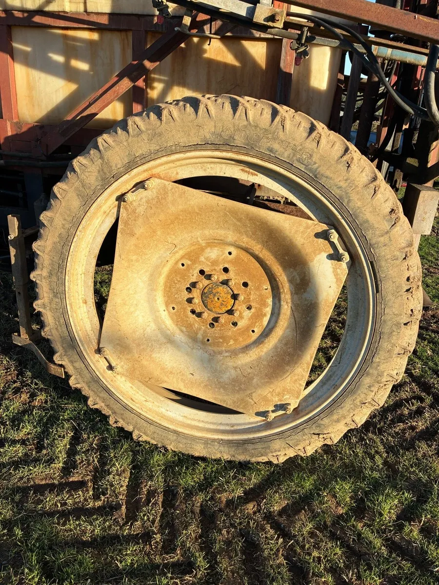 Sprayer for parts + row crop wheels - Image 1