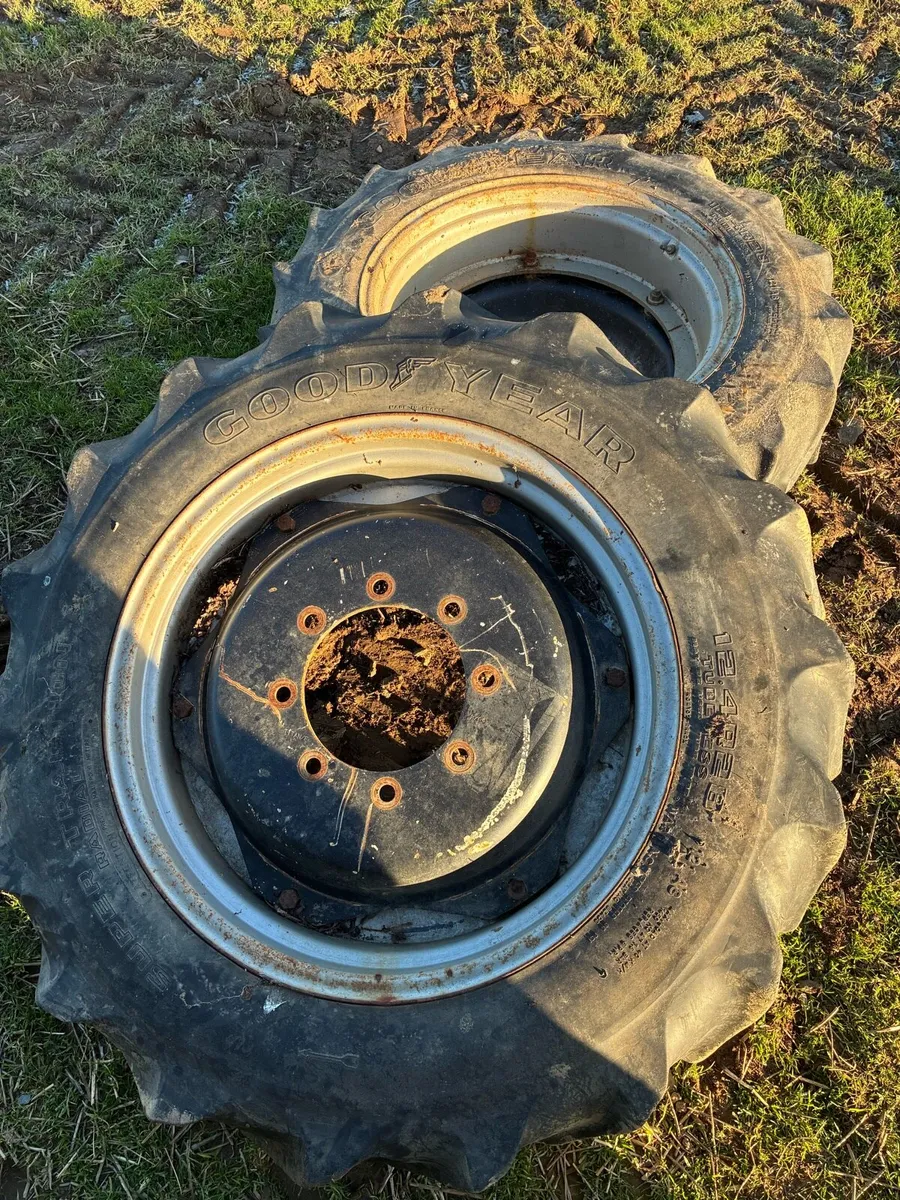 Sprayer for parts + row crop wheels - Image 4