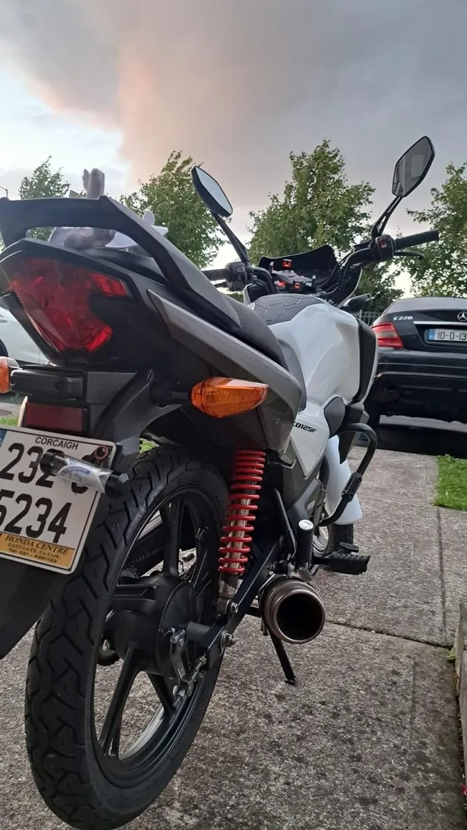 Honda CB125F - Image 4