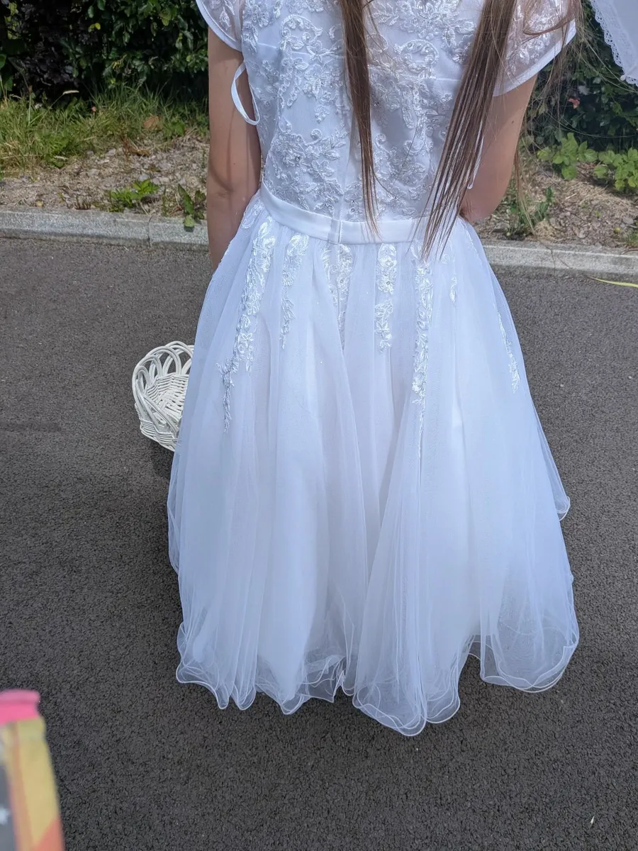 Communion dress age 8 - Image 2