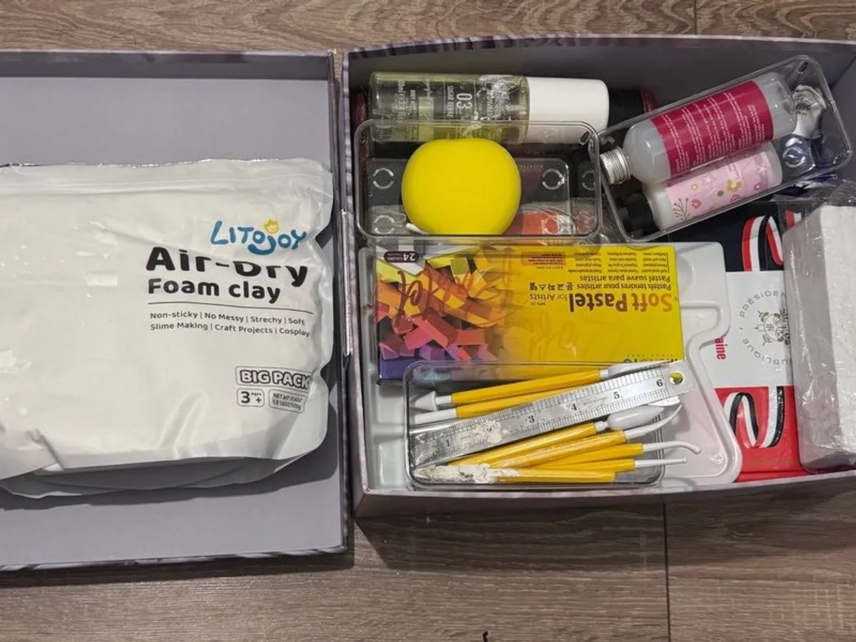 (FULL SET) Clay modelling tools and equipment with Clays - Image 2