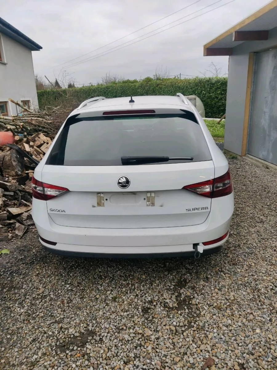 Skoda Superb 2018 1.6 DCX - Image 1