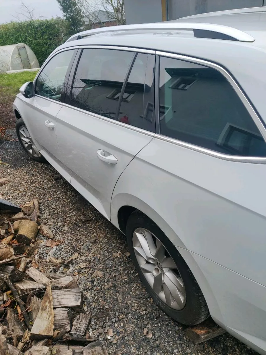 Skoda Superb 2018 1.6 DCX - Image 3