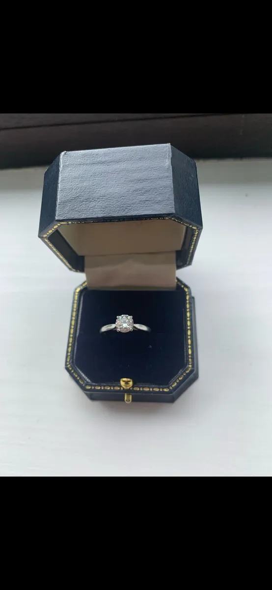 Solitaire Diamon Ring - Image 1