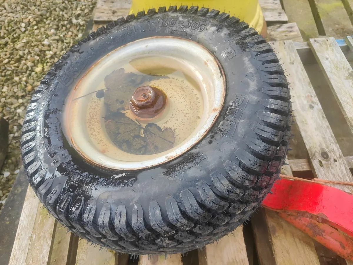 Pottinger plough depth wheel and disc - Image 3