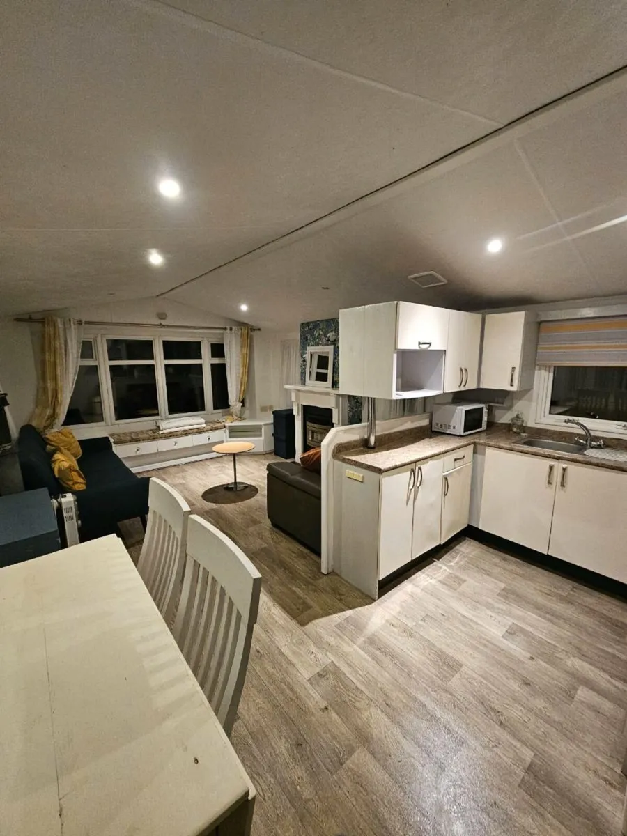 Mobile for long term rent - Image 2