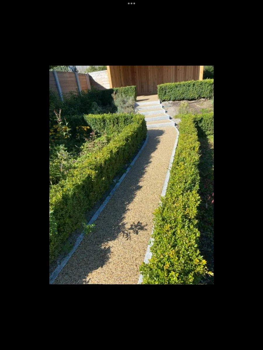 Resin bound aggregate and Tarmac - Image 4