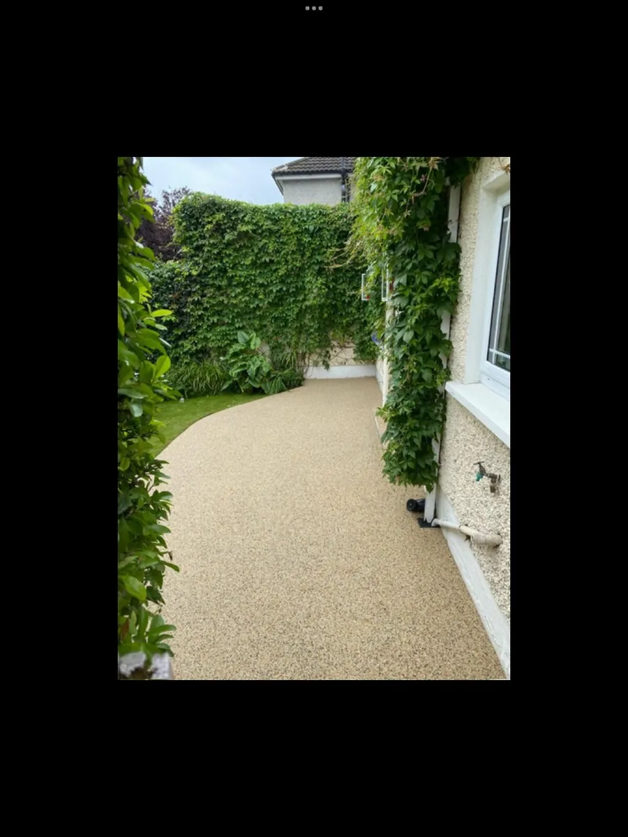 Resin bound aggregate and Tarmac - Image 2