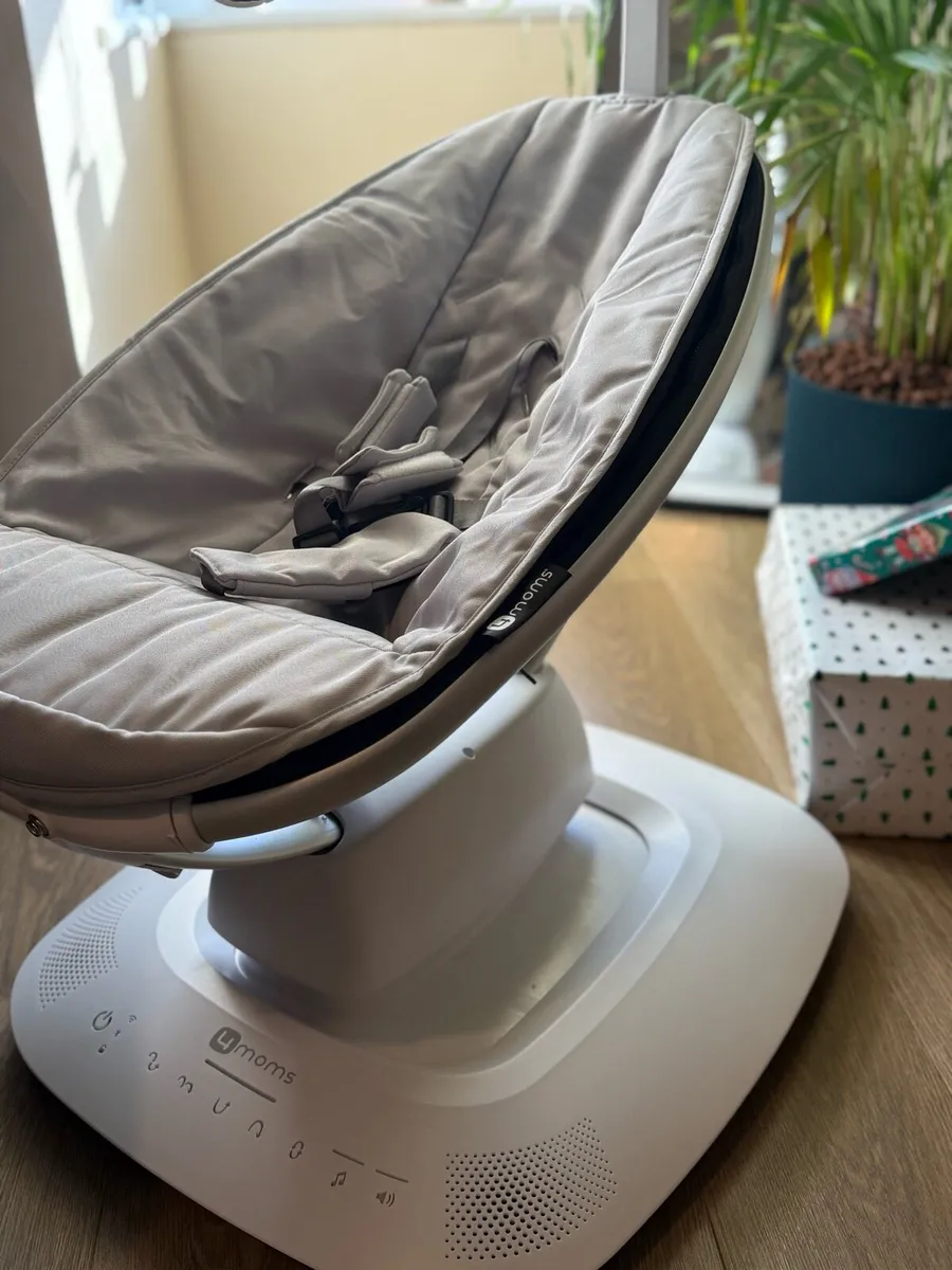 Swing baby chair - Image 2