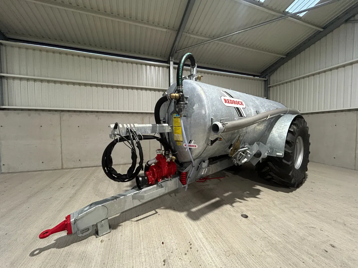 Redrock 2050g Tank With Big Wheels - Image 1