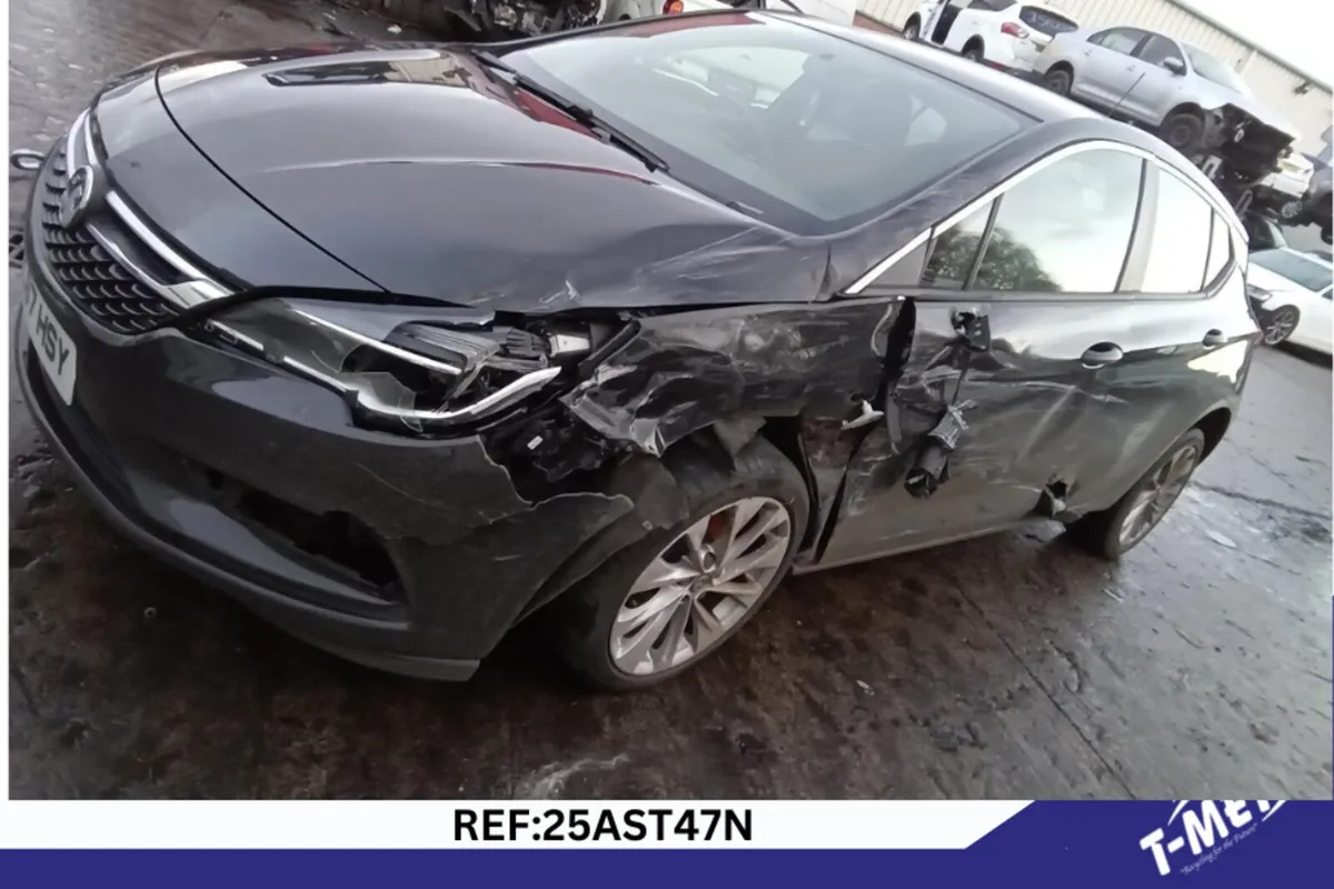 2017 VAUXHALL ASTRA BREAKING FOR PARTS - Image 3
