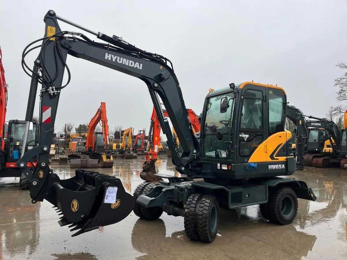 2026 Hyundai HW65A - Image 2