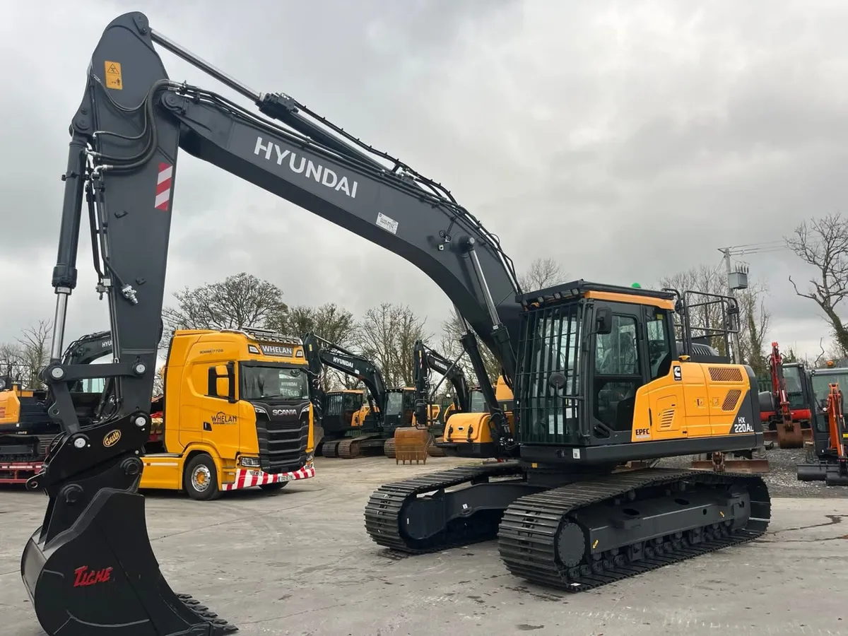 2026 Hyundai HX220AL Ex Stock - Image 2