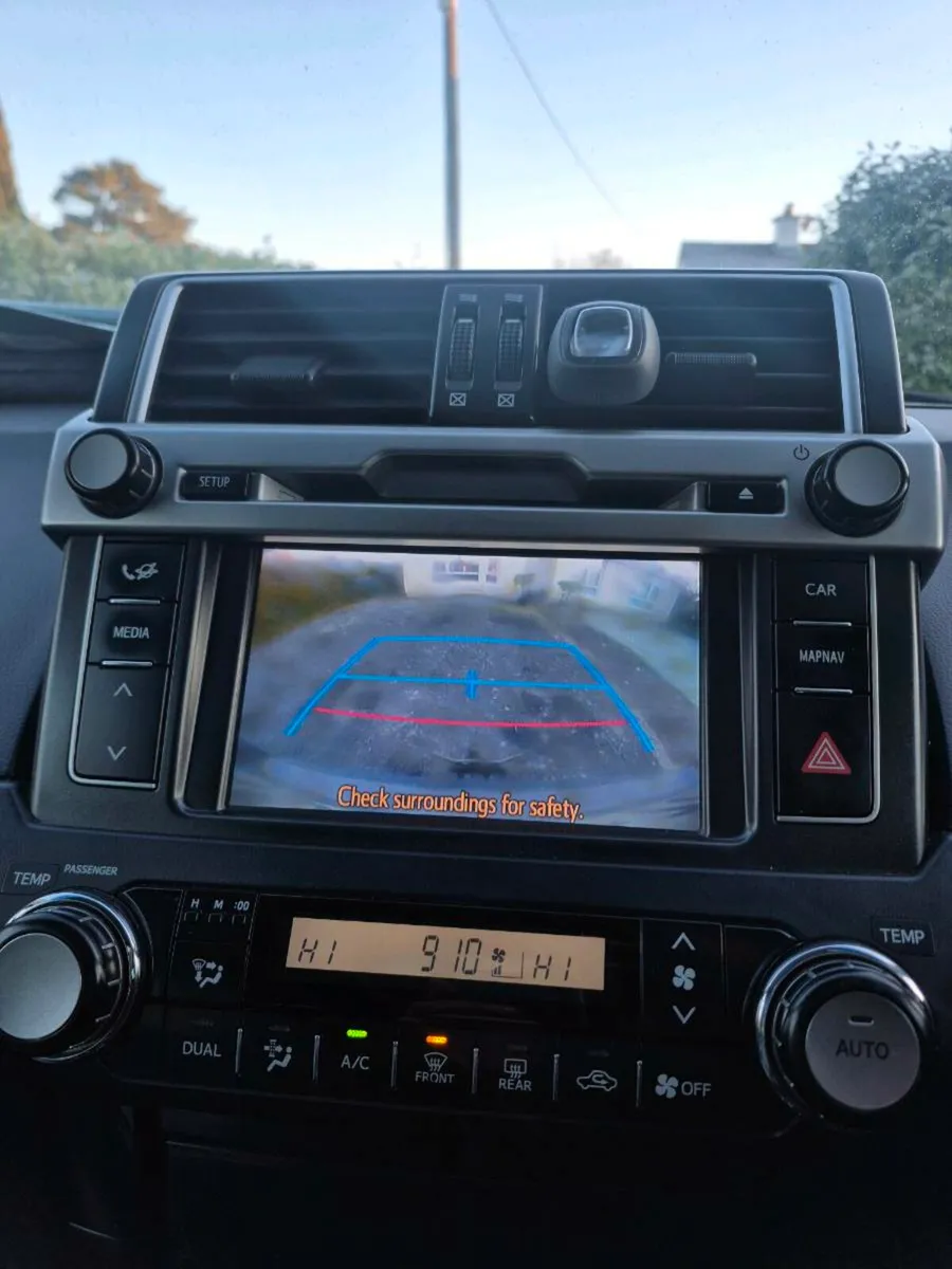 Toyota landcruiser business class auto crewcab - Image 4