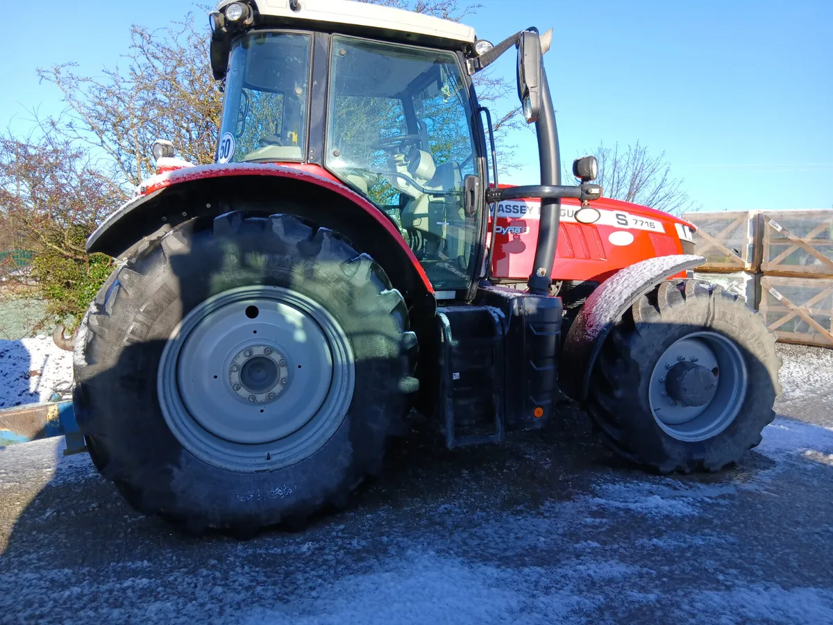 Massey Ferguson S7716 - Image 3