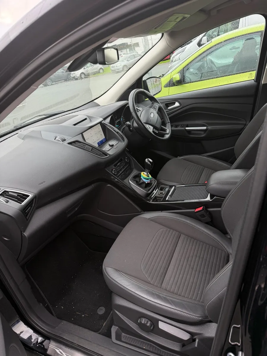 Ford Kuga Titanium 2.0 tdci - Image 3