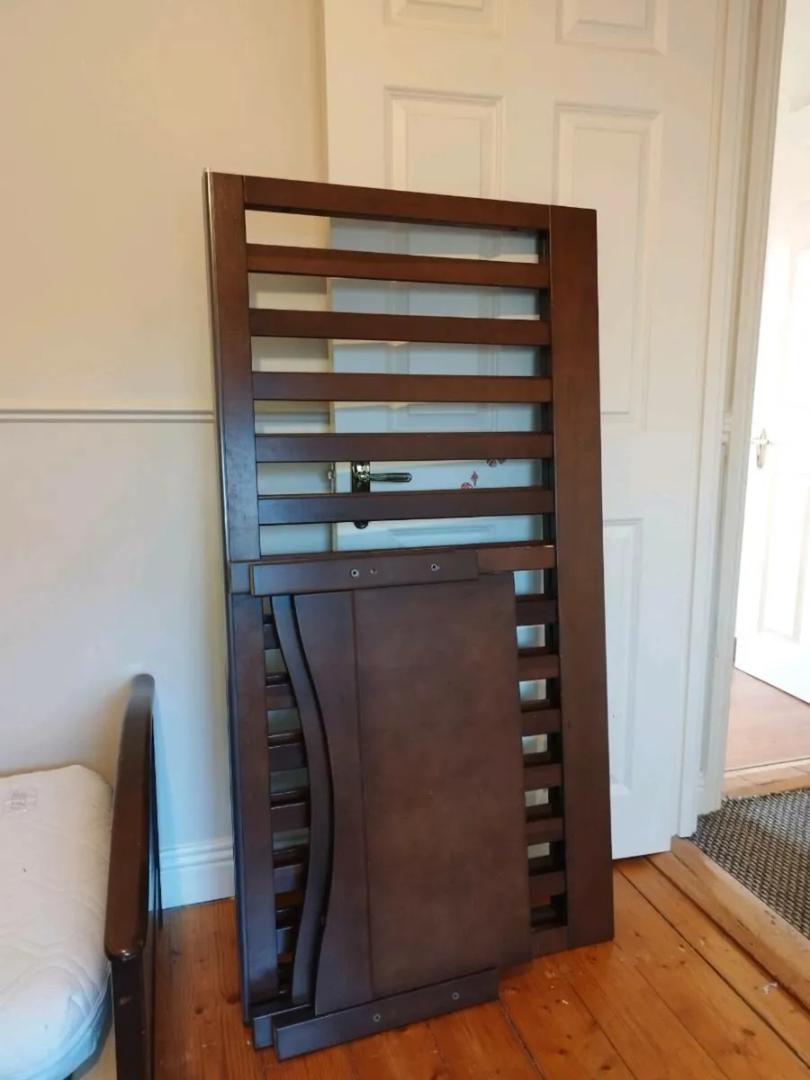 Nursery room set. Cot/bed, wardrobe, draw unit - Image 3