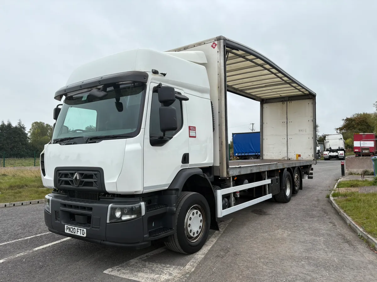Renault D320 6x2 Curtainsider - Image 3
