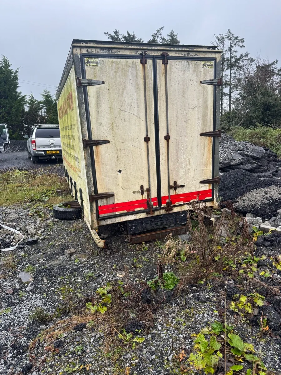 Body 12 by 6 curtain see - Image 1