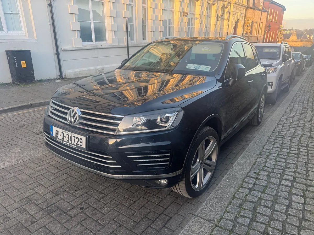 2018 VW Touareg - Image 1