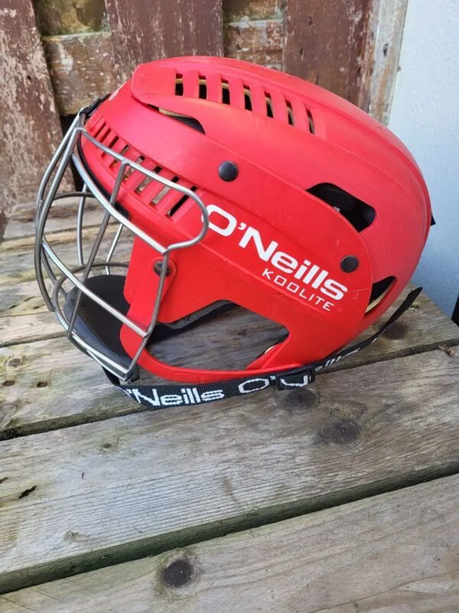 Helmet, hurling - Image 2
