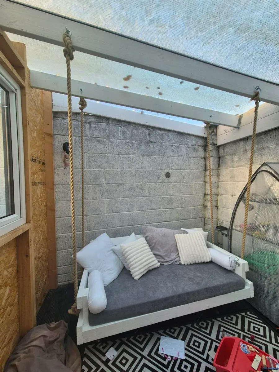 Swing Daybed /porch swing - Image 2