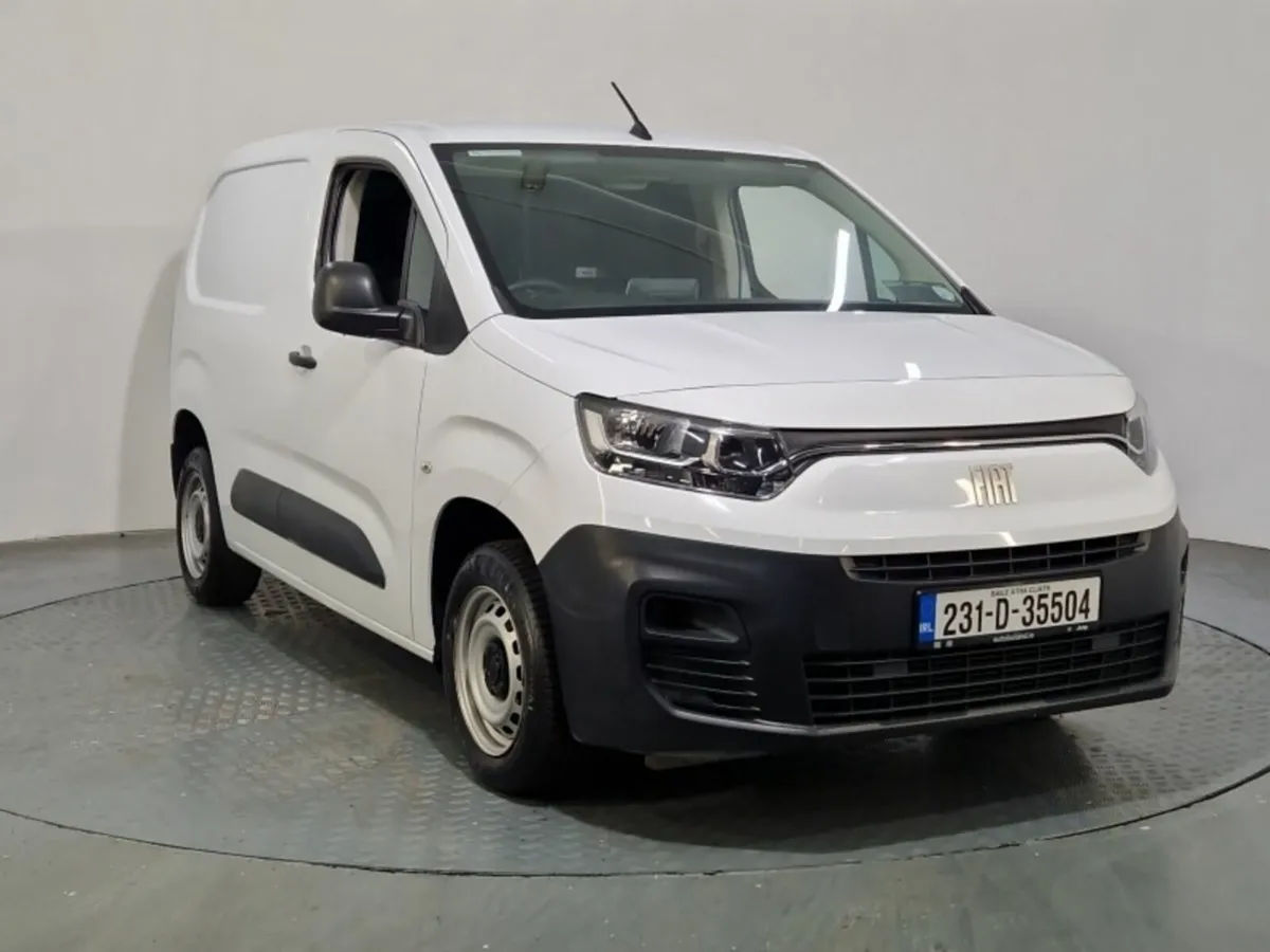 Fiat Doblo DOBLO SWB 1.5 100BHP  650 KG 4DR - Image 4