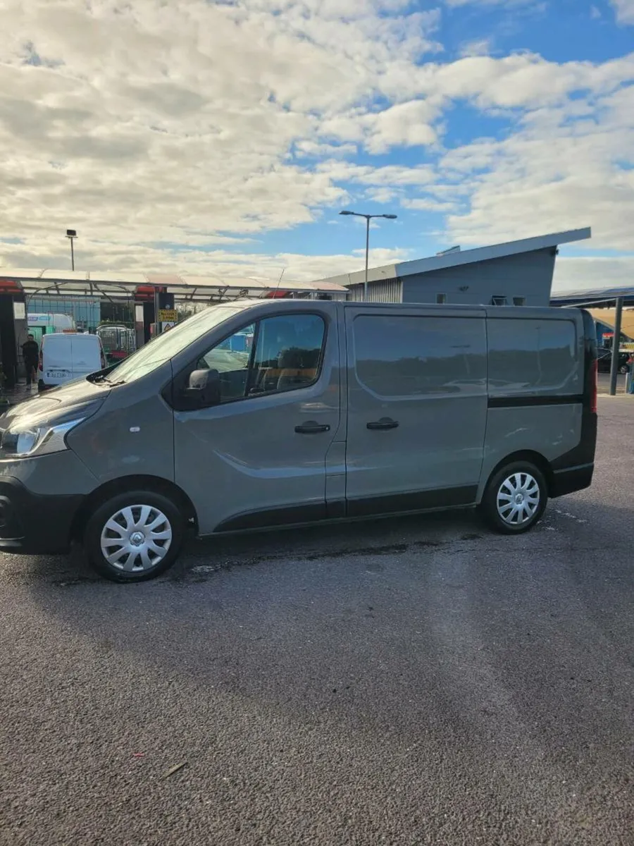 Renault traffic SWB - Image 4