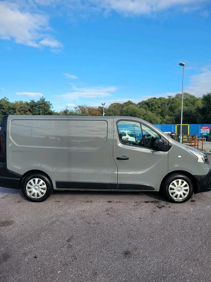 Renault traffic SWB - Image 1