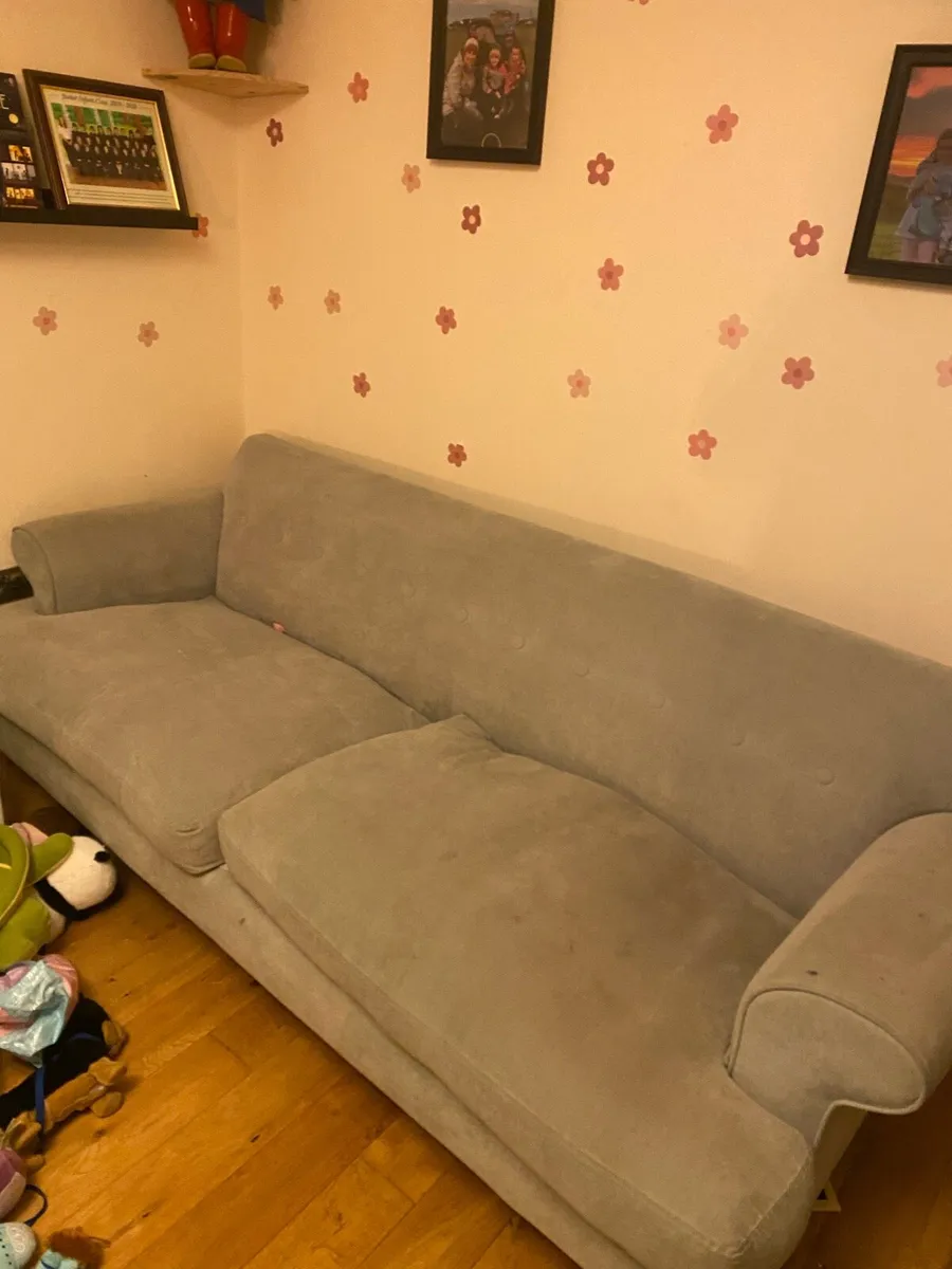 7 ft couch and arm chair - Image 2