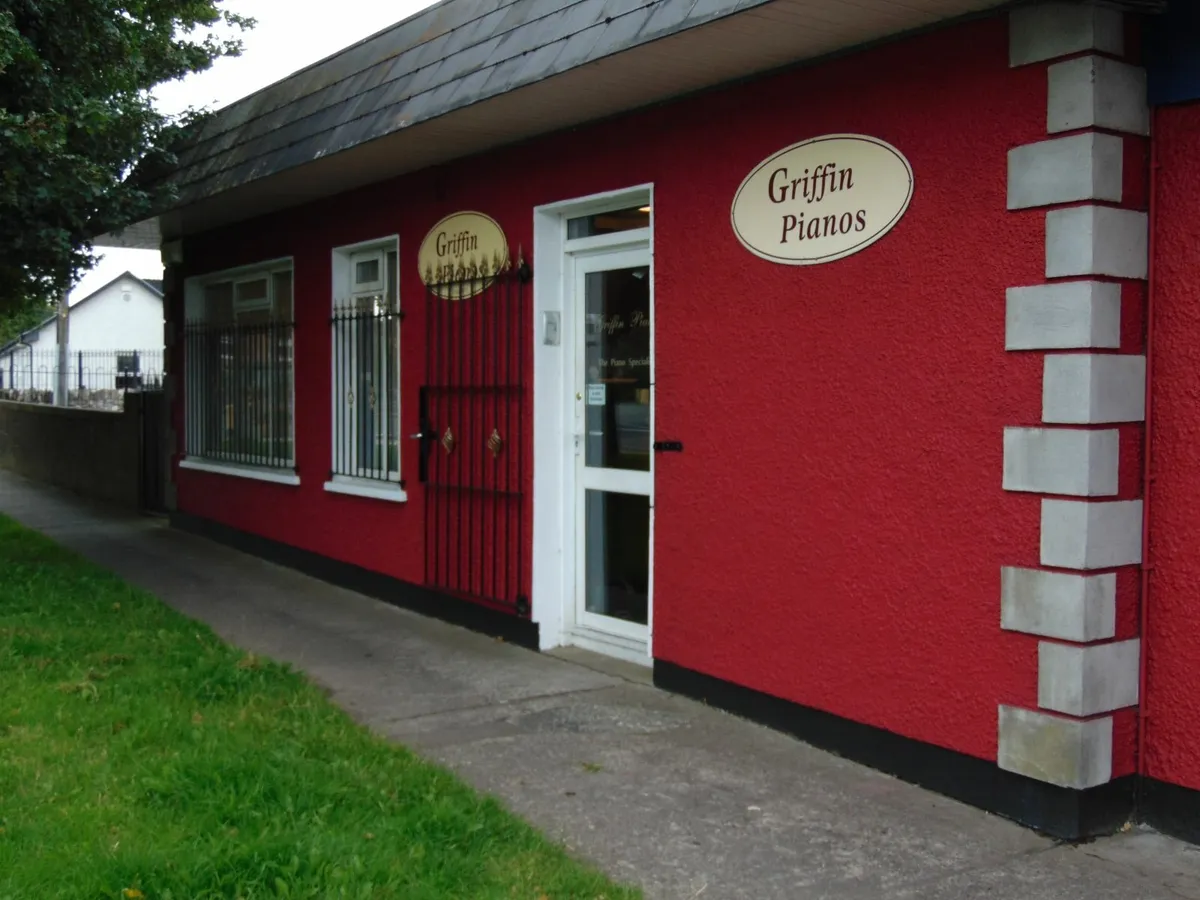 Dale Forty Upright Piano Free Delivery PRICE DROP - Image 3