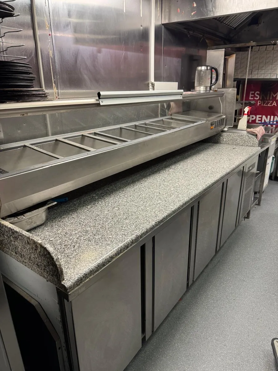 Pizza shop closing down - Image 1