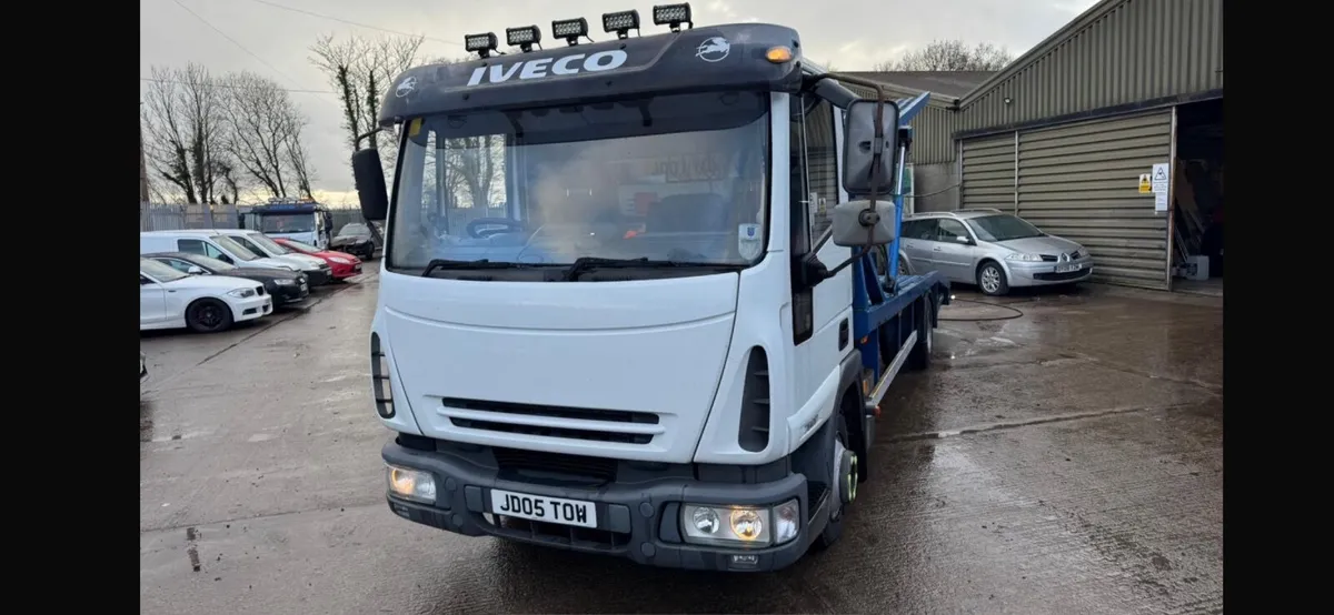 Iveco euro cargo 2 car recovery - Image 1
