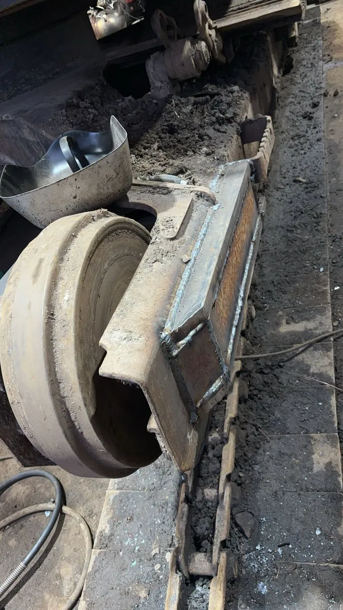 Undercarriage + Plant Repair - Image 1