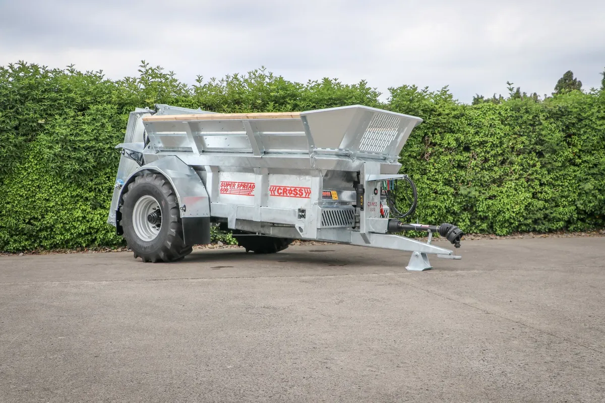Cross 600 Muck Spreader - Image 2
