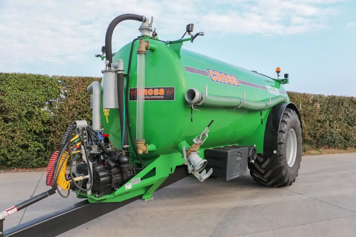 2750 Tanker Show Stock - Image 4