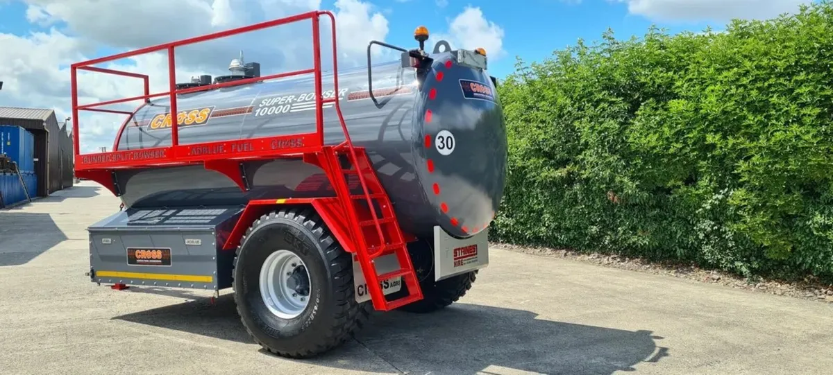 Cross Fuel Bowser - Image 3