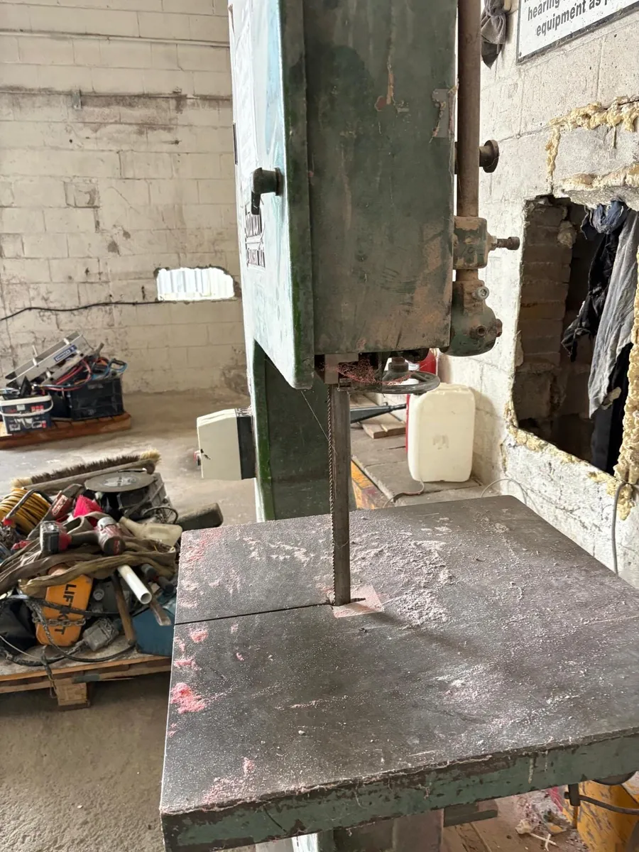 Saw , welder , hopper - Image 2