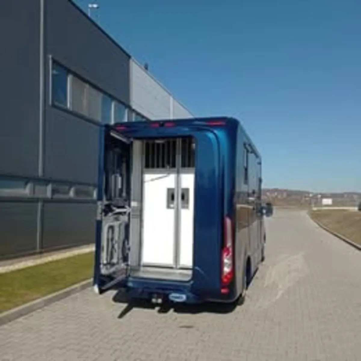 New Renault Master 180 BHP - Image 4