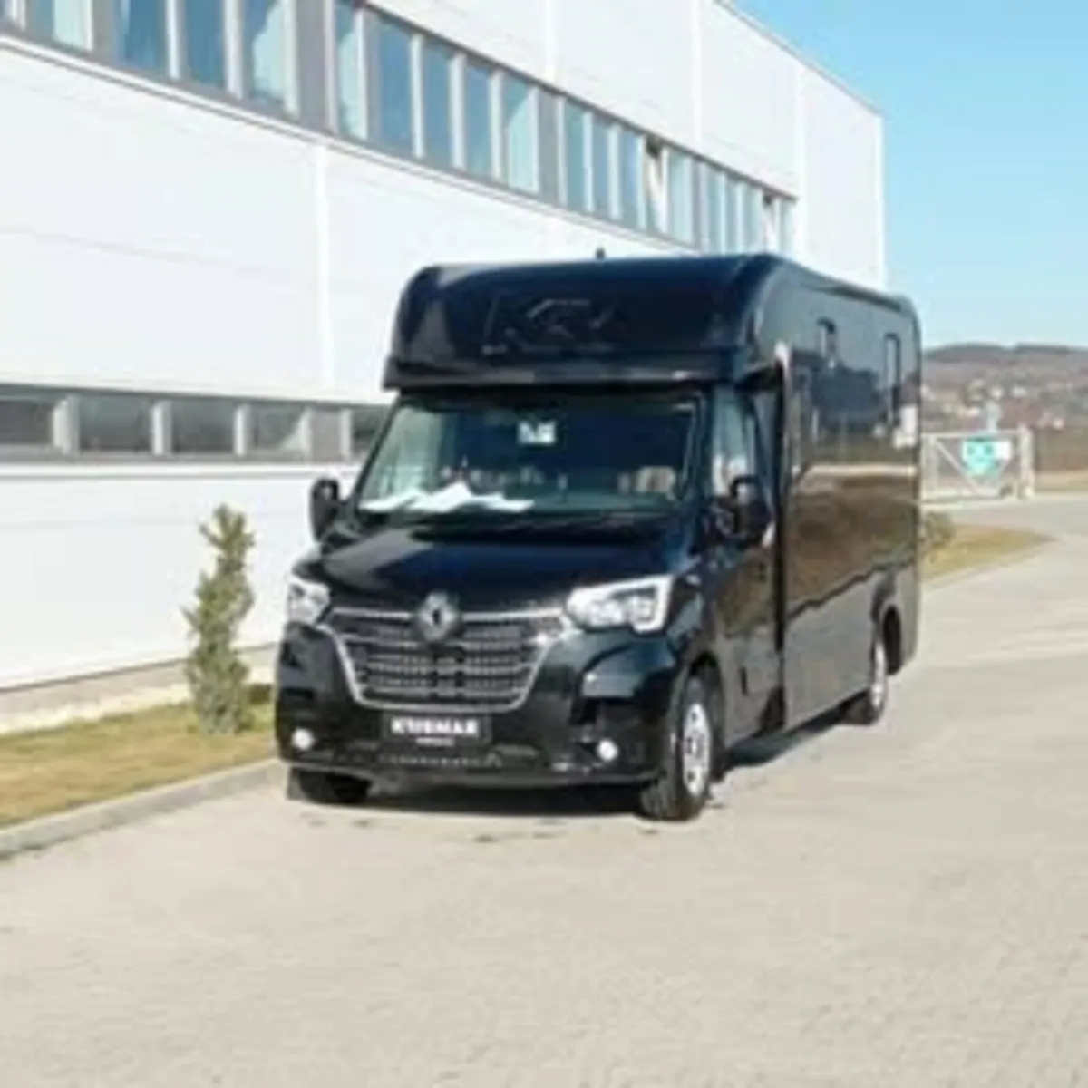 2026 New Renault master 180 bhp automatic - Image 1