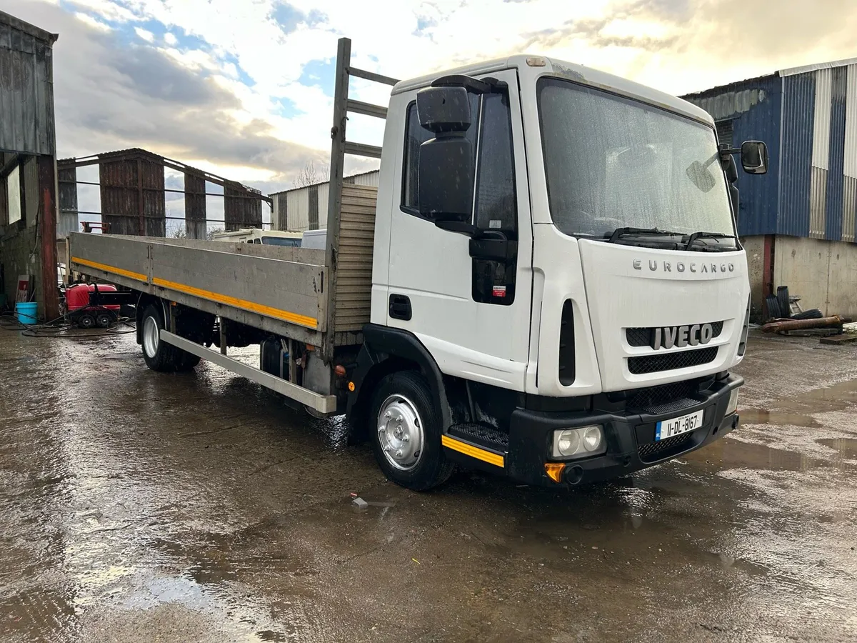 Iveco euro cargo flat bed drop side - Image 1