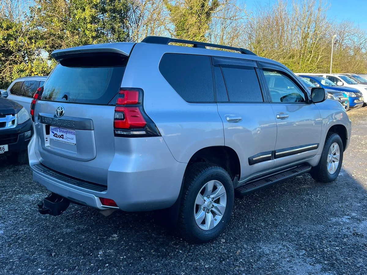 2023 TOYOTA LAND CRUISER 2.8 D-4D 2 SEAT - Image 4