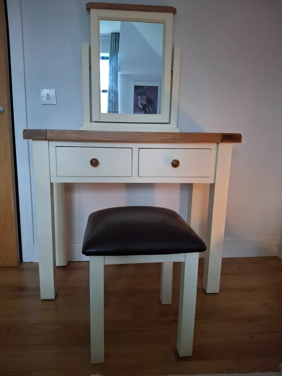 Dressing Table - Image 3