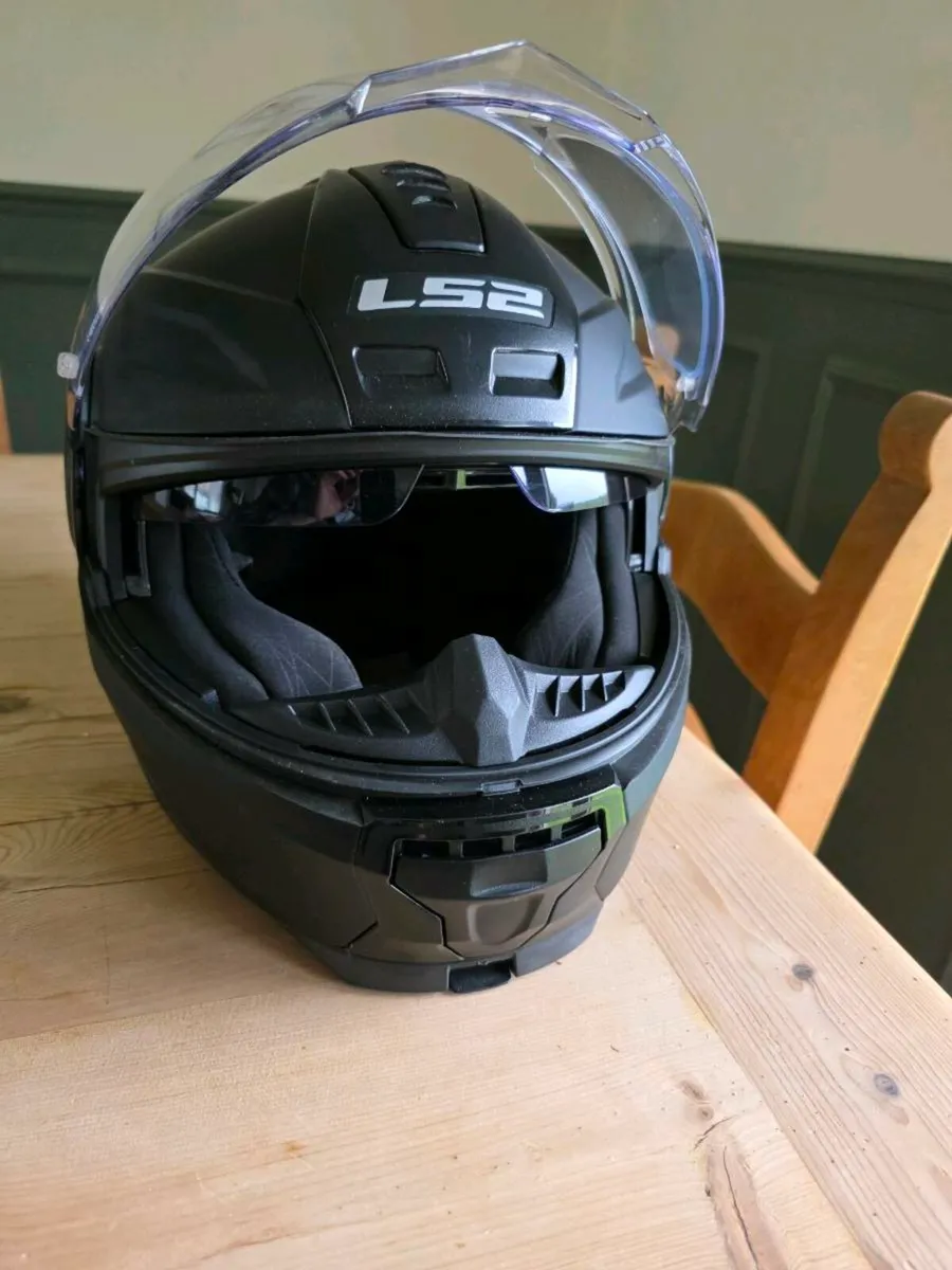 LS2 Motorcycle Helmet, LS2 Jacket - Image 4