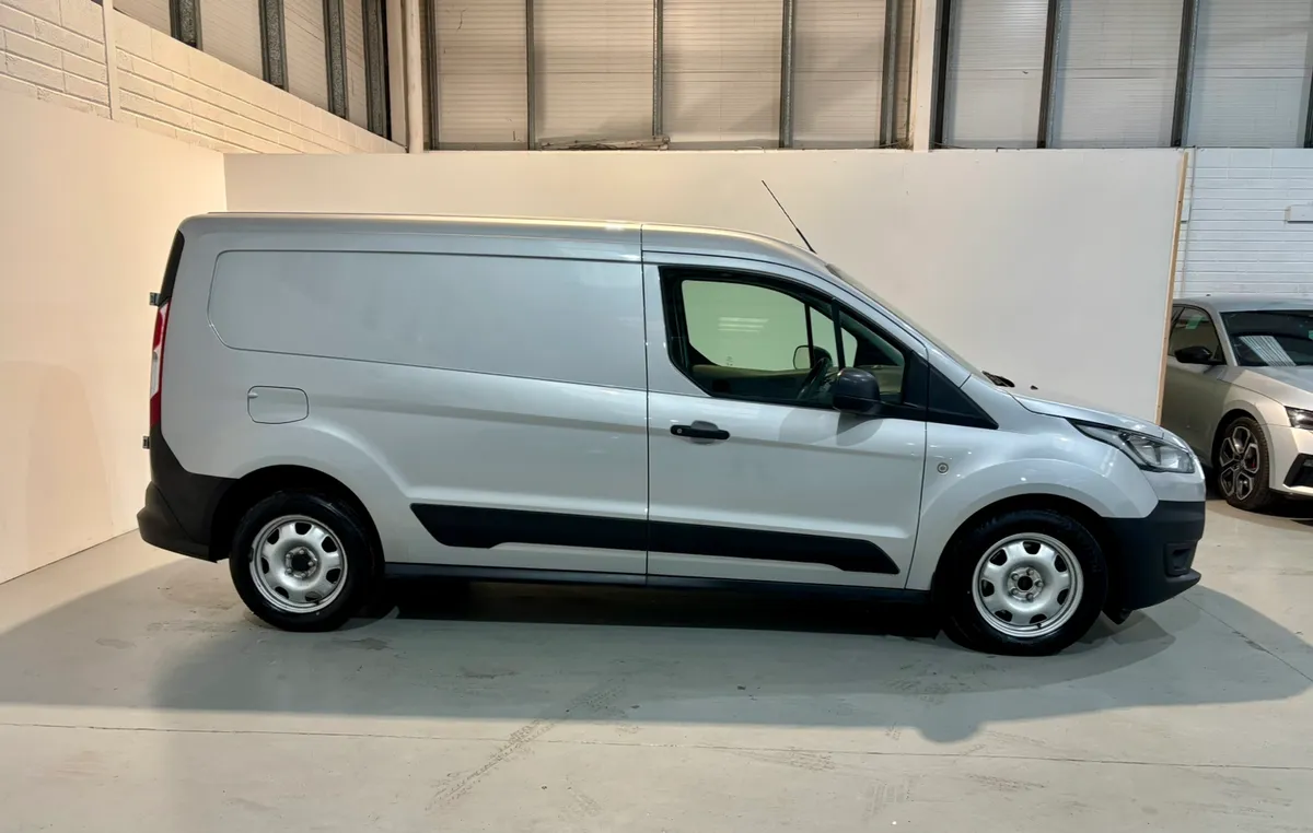 Ford Transit Connect - Silver L2 - Image 2